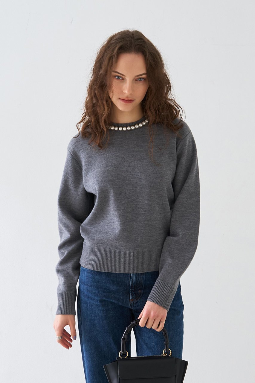 【デザイン ワークス/DESIGN WORKS】のパール付きニットプルオーバー 人気、トレンドファッション・服の通販 founy(ファニー) 　ファッション　Fashion　レディースファッション　Fashion for Women　トップス・カットソー　Cut & Sew Tops　ニット　Knit Tops & Sweaters　カジュアルプルオーバー・ニットトップス　Pullovers & Knit Tops / Casual Pullovers　なめらか　Smooth, Silky Texture　タイトスカート　Pencil Skirt, Tight Skirt　パール　Pearl, Pearl Accent　フォルム　Silhouette, Form　ワイド　Wide, Wide Fit　エレガント 上品　Elegant　今季　This Season, Current Season　other-7|ID: prp329100004889577 ipo3291000000036534961