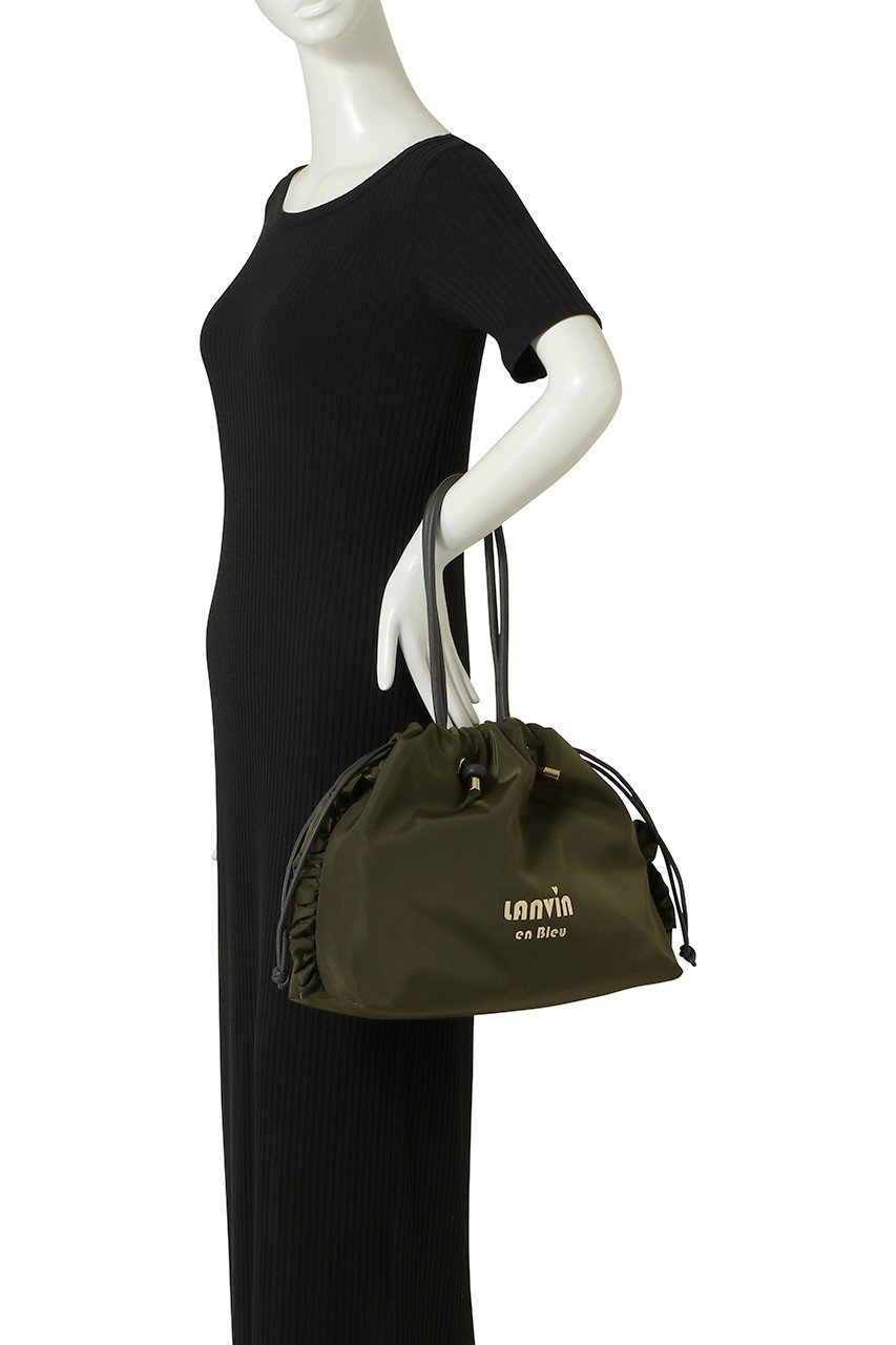 【ランバン オン ブルー/LANVIN en Bleu】のサイドフリルドロストトートバッグ小 人気、トレンドファッション・服の通販 founy(ファニー) 　ファッション　Fashion　レディースファッション　Fashion for Women　バッグ　Bags　タフタ　Taffeta, Structured Fabric　フェイクレザー　Faux Leather, PU Leather　フリル　Frill, Ruffle　プリント　Print, Printed Pattern　メタル　Metal, Metal Parts　巾着　Drawstring Bag, Kinchaku　other-3|ID: prp329100004889670 ipo3291000000036536209
