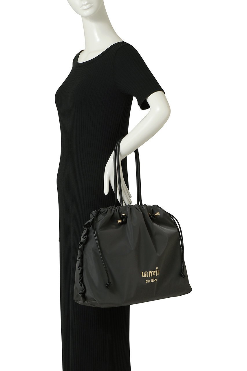 【ランバン オン ブルー/LANVIN en Bleu】のサイドフリルドロストトートバッグ(大) 人気、トレンドファッション・服の通販 founy(ファニー) 　ファッション　Fashion　レディースファッション　Fashion for Women　バッグ　Bags　タフタ　Taffeta, Structured Fabric　フェイクレザー　Faux Leather, PU Leather　フリル　Frill, Ruffle　プリント　Print, Printed Pattern　メタル　Metal, Metal Parts　巾着　Drawstring Bag, Kinchaku　other-3|ID: prp329100004889671 ipo3291000000036536229