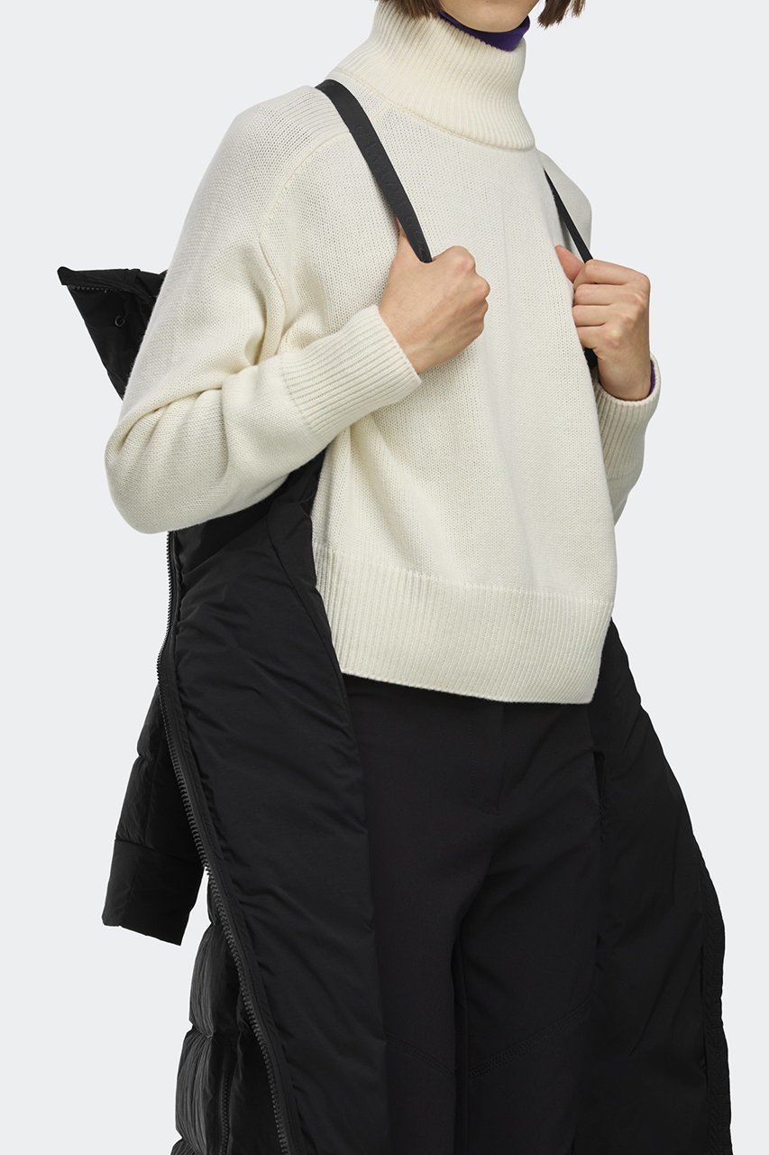 【カナダグース/CANADA GOOSE】の2330WB Clair Long Coat Black Label クレア ロング コート 大人の最旬トレンドファッション＆コーディネート founy(ファウニー) 　ファッション　Fashion　レディースファッション　Fashion for Women　アウター　Coat / Outerwear Collection　コート・ロングコート・ピーコート　Long Coats, Peacoats & More　スポーツウェア　Functional & Stylish Sportswear　スポーツ アウター　Sports Outerwear / Running Jacket / Windbreaker　キルティング　Quilted, Quilting　シンプル　Simple, Minimal　ジャケット　Jacket, Outerwear　ストレッチ　Stretch, Stretchy Fabric　スポーツ　Sports, Activewear　定番　Standard, Basic Item　ポケット　Pocket, Pocket Detail　ロング　Long, Long-Length　エレガント 上品　Elegant　other-7|ID: prp329100004890386 ipo3291000000036868674