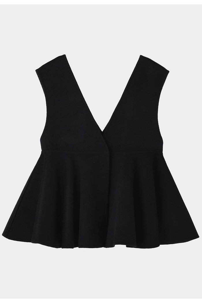 【ル フィル/LE PHIL】のピュアカシミアショートペプラムジレ インテリア・キッズ・メンズ・レディースファッション・服の通販 founy(ファニー) https://founy.com/ ファッション Fashion レディースファッション Fashion for Women アウター Coat / Outerwear Collection レディースジャケット・軽アウター Jackets カーディガン Cardigan, Knitwear ジャケット Jacket, Outerwear スタンダード Standard, Basic フレア Flare, Flared ラグジュアリー Luxury, Elegant リバーシブル Reversible, Two-Sided |ID: prp329100004890541 ipo3291000000036547176