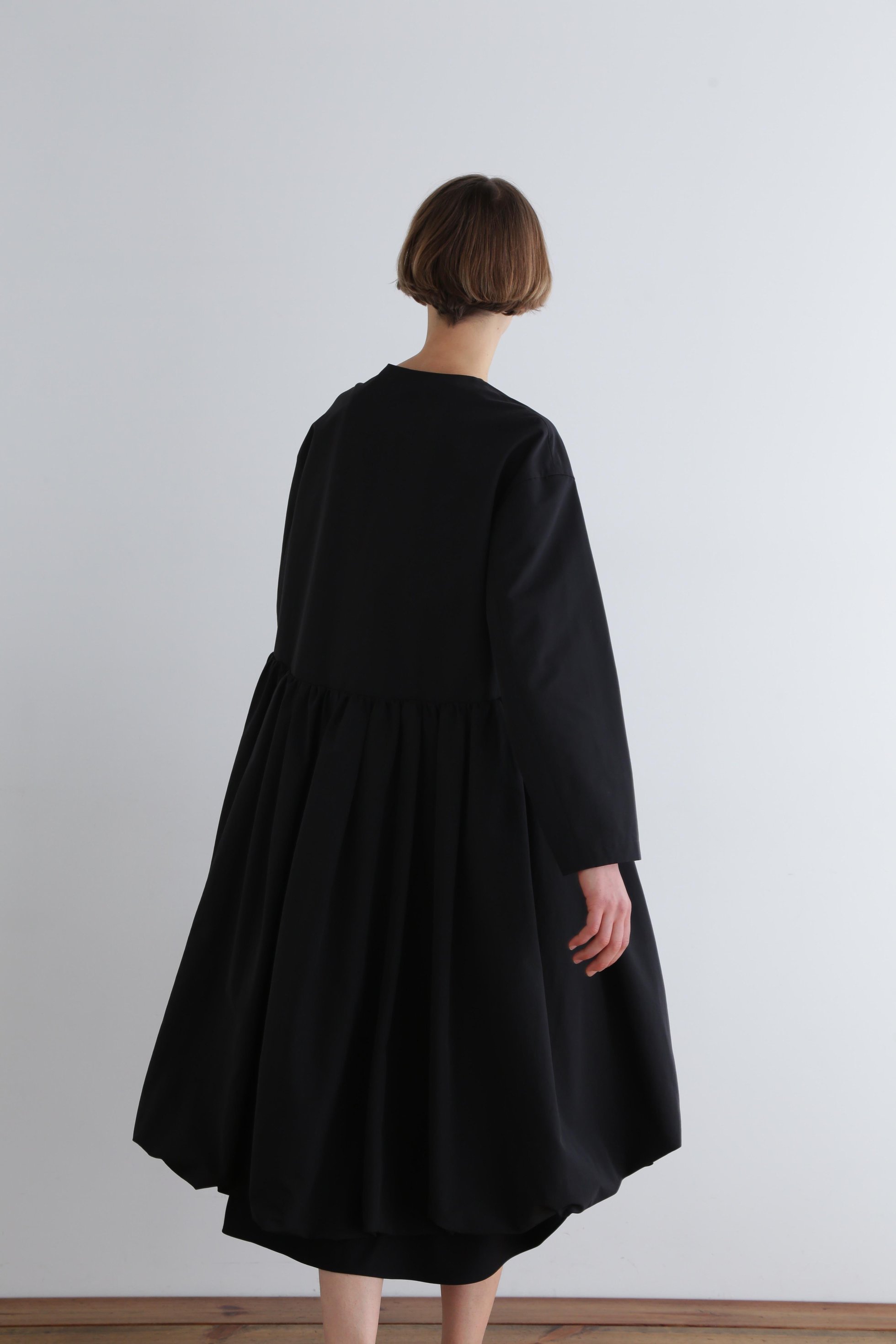 【ル フィル/LE PHIL】のN/Cクロスティアードコート 人気、トレンドファッション・服の通販 founy(ファニー) ファッション Fashion レディースファッション Fashion for Women アウター Coat / Outerwear Collection コート・ロングコート・ピーコート Long Coats, Peacoats & More ギャザー Gathered, Ruffled シンプル Simple, Minimal スタンダード Standard, Basic ドレス Dress, One-Piece バルーン Balloon, Balloon Silhouette ロング Long, Long-Length 新作・新入荷 New Arrivals / New In 羽織 Haori, Light Jacket other-5|ID: prp329100004890693 ipo3291000000036549038