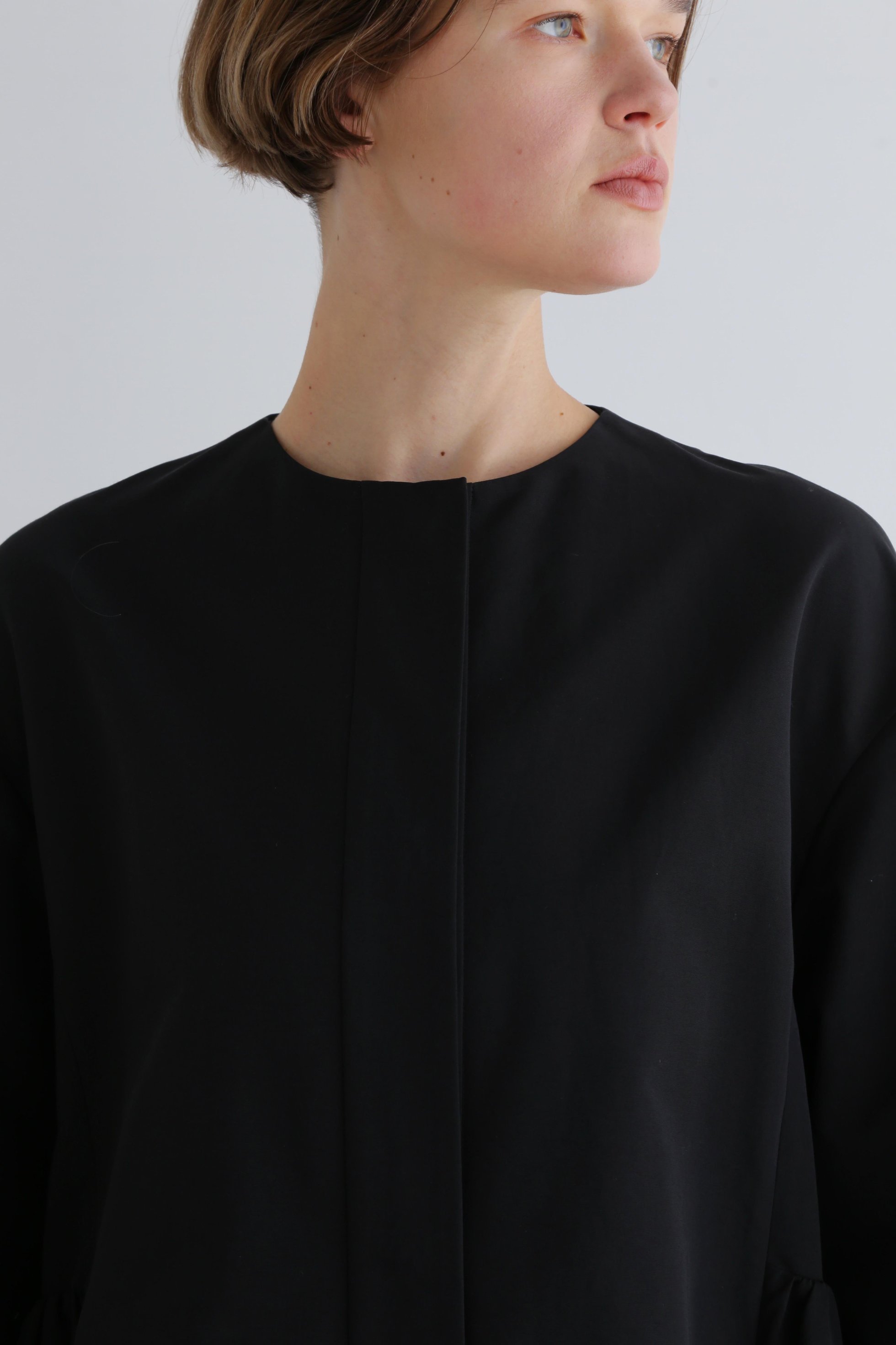 【ル フィル/LE PHIL】のN/Cクロスティアードコート 人気、トレンドファッション・服の通販 founy(ファニー) ファッション Fashion レディースファッション Fashion for Women アウター Coat / Outerwear Collection コート・ロングコート・ピーコート Long Coats, Peacoats & More ギャザー Gathered, Ruffled シンプル Simple, Minimal スタンダード Standard, Basic ドレス Dress, One-Piece バルーン Balloon, Balloon Silhouette ロング Long, Long-Length 新作・新入荷 New Arrivals / New In 羽織 Haori, Light Jacket other-6|ID: prp329100004890693 ipo3291000000036549039