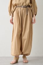 【ウィムガゼット/Whim Gazette】のタイプライターバレルパンツ 人気、トレンドファッション・服の通販 founy(ファニー) ファッション Fashion レディースファッション Fashion for Women パンツ Pants & Trousers おすすめ Recommended / Our Picks カッティング Cutting Detail ギャザー Gathered, Ruffled コーティング Coating, Coated Finish セットアップ Set-Up, Coordinated Outfit タイプライター Typewriter Fabric, Crisp Cotton トレンド Trend, Trending Now バルーン Balloon, Balloon Silhouette ペーパー Paper, Kraft Paper エレガント 上品 Elegant 新作・新入荷 New Arrivals / New In thumbnail ベージュ|ID: prp329100004890726 ipo3291000000036549433