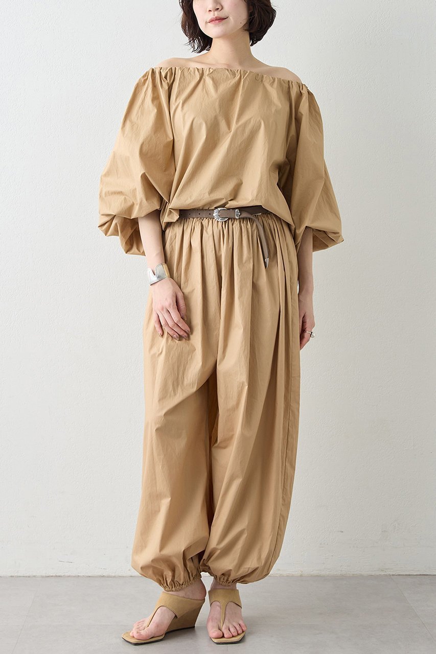 【ウィムガゼット/Whim Gazette】のタイプライターバレルパンツ 人気、トレンドファッション・服の通販 founy(ファニー) ファッション Fashion レディースファッション Fashion for Women パンツ Pants & Trousers おすすめ Recommended / Our Picks カッティング Cutting Detail ギャザー Gathered, Ruffled コーティング Coating, Coated Finish セットアップ Set-Up, Coordinated Outfit タイプライター Typewriter Fabric, Crisp Cotton トレンド Trend, Trending Now バルーン Balloon, Balloon Silhouette ペーパー Paper, Kraft Paper エレガント 上品 Elegant 新作・新入荷 New Arrivals / New In other-2|ID: prp329100004890726 ipo3291000000036549434