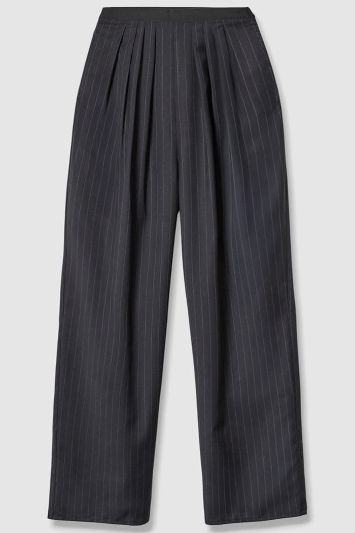 【アルアバイル/allureville】のトリアセサイロタックパンツ インテリア・キッズ・メンズ・レディースファッション・服の通販 founy(ファニー) https://founy.com/ ファッション Fashion レディースファッション Fashion for Women パンツ Pants & Trousers おすすめ Recommended / Our Picks アシンメトリー Asymmetrical Style サマー Summer, Summer Style シアー Sheer, See-Through ジャケット Jacket, Outerwear ストレート Straight, Straight Cut セットアップ Set-Up, Coordinated Outfit |ID: prp329100004890778 ipo3291000000036554074