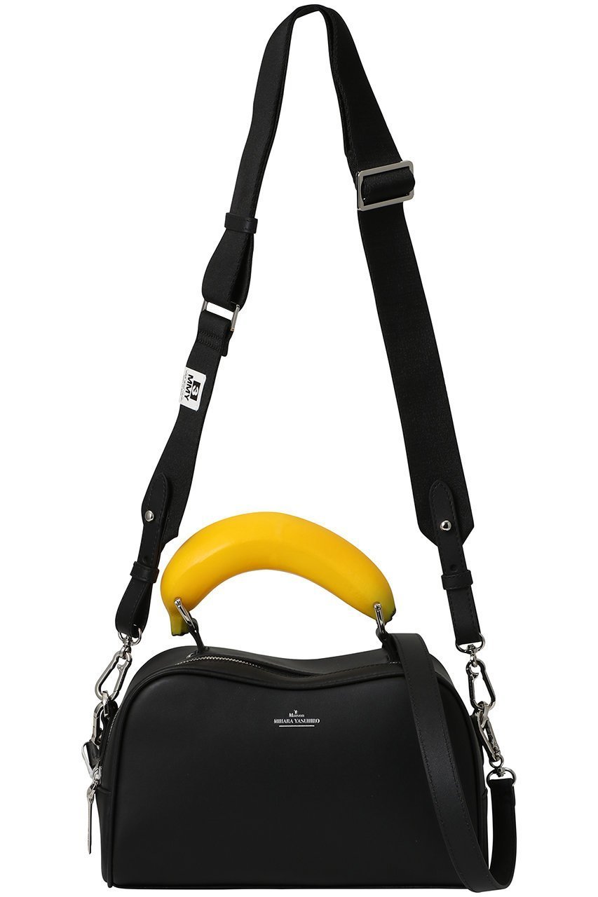 【メゾン ミハラヤスヒロ/Maison MIHARA YASUHIRO】の【UNISEX】BANANA ボストンバッグ インテリア・キッズ・メンズ・レディースファッション・服の通販 founy(ファウニー) 　ファッション　Fashion　レディースファッション　Fashion for Women　バッグ　Bags　ユニセックス　Unisex, Genderless　なめらか　Smooth, Silky Texture　アクセサリー　Fashion Accessories　ボストンバッグ　Boston Bag, Retro Bag　ポーチ　Pouch, Small Case　モチーフ　Motif, Design Theme　人気　Popular, Best Seller　財布　Wallet, Purse　ブラック|ID: prp329100004890810 ipo3291000000036920852
