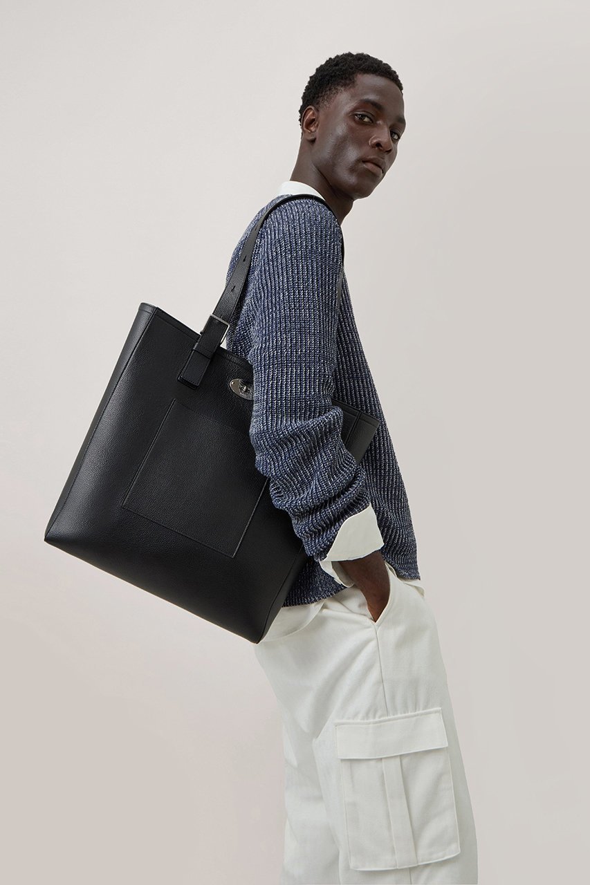 【マルベリー/Mulberry / MEN】の【MEN】ANTONY TOTE 大人の最旬トレンドファッション＆コーディネート founy(ファウニー) 　ファッション　Fashion　メンズファッション　Fashion for Men　バッグ　Bags　トートバッグ / 通勤・大容量バッグ　Tote Bags　クラシック　Classic, Timeless Style　ビジネス 仕事 通勤　Business / Work / Commuting　フォルム　Silhouette, Form　フロント　Front, Front Design　ラップ　Wrap, Wrap Design　other-2|ID: prp329100004890813 ipo3291000000036554414