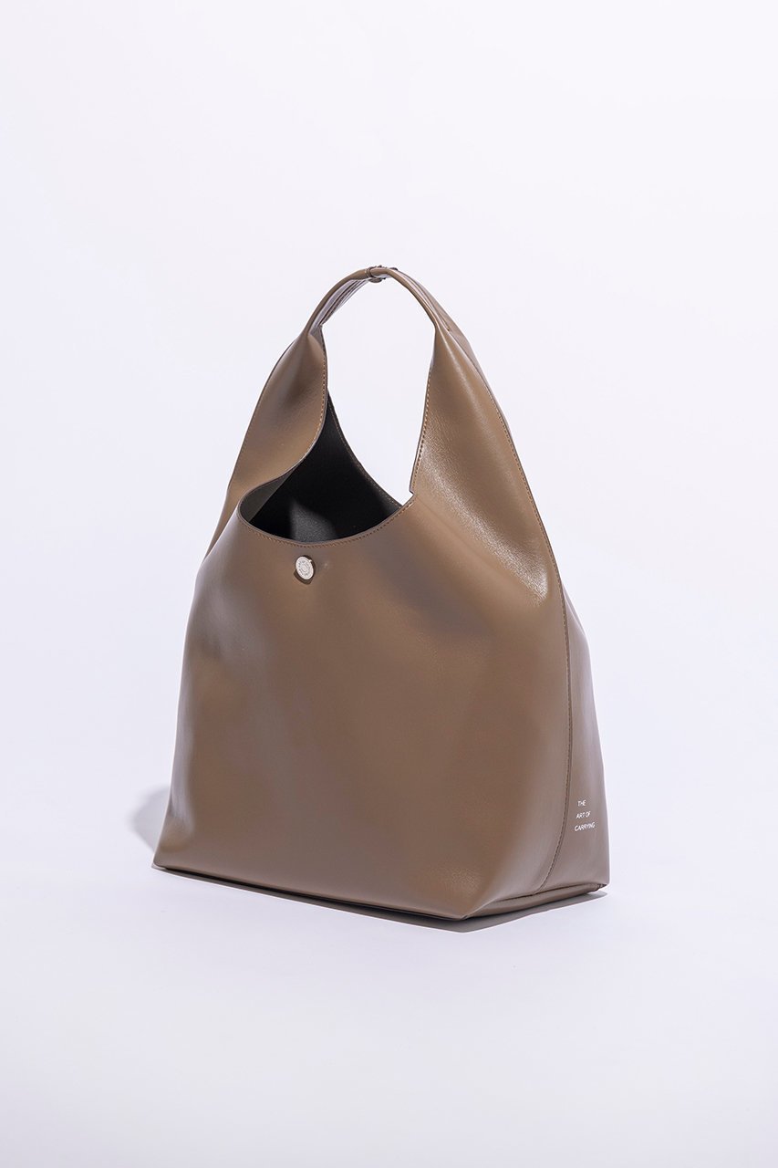 【ジ アートオブキャリング/THE ART OF CARRYING】のHANDLE mini バッグ 大人の最旬トレンドファッション＆コーディネート founy(ファウニー) 　ファッション　Fashion　レディースファッション　Fashion for Women　バッグ　Bags　エレガント 上品　Elegant　コンパクト　Compact, Small Size　タンブラー　Tumbler, Travel Mug　バランス　Balance, Style Balance　フロント　Front, Front Design　メタル　Metal, Metal Parts　軽量　Lightweight, Ultra Light　other-3|ID: prp329100004890822 ipo3291000000036956260