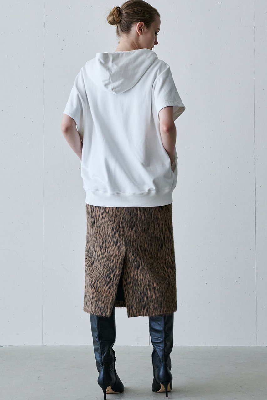 【ジェイドット/j.】のプレミアム裏毛ハーフ袖フーディ 人気、トレンドファッション・服の通販 founy(ファニー) 　ファッション　Fashion　レディースファッション　Fashion for Women　トップス・カットソー　Cut & Sew Tops　シャツ・ブラウス・オフィスカジュアル　Elegant Blouses & Button-Ups　レディースパーカー・カジュアルフーディー　Casual Hoodies & Sweatshirts　ロングTシャツ・Tシャツ　Longline T-Shirts & Tees　スウェット・クルーネックトップス　Sweatshirts & Crewnecks / Relaxed Fit Sweat Tops　カットソー・ベーシックTシャツ　Cut-and-Sewn Tops / Stretch Tees & Basics　シンプル　Simple, Minimal　スリーブ　Sleeve, Long Sleeve / Short Sleeve　ハーフ　Half, Half-Length　プレミアム　Premium, High-End　ロング　Long, Long-Length　半袖　Short Sleeve, Half Sleeve　other-7|ID: prp329100004890907 ipo3291000000036556125