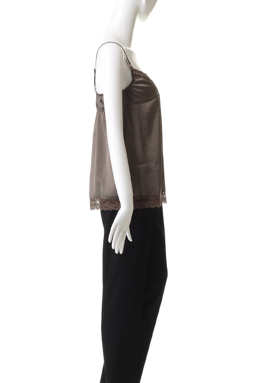 【ミディウミソリッド/MIDIUMISOLID】のスリップキャミソール 人気、トレンドファッション・服の通販 founy(ファニー) 　ファッション　Fashion　レディースファッション　Fashion for Women　トップス・カットソー　Cut & Sew Tops　キャミソール&ノースリーブ　Camisoles & Sleeveless Tops　シャツ・ブラウス・オフィスカジュアル　Elegant Blouses & Button-Ups　ロングTシャツ・Tシャツ　Longline T-Shirts & Tees　カットソー・ベーシックTシャツ　Cut-and-Sewn Tops / Stretch Tees & Basics　インナー　Innerwear　キャミソール　Camisole, Spaghetti Strap Top　ギャザー　Gathered, Ruffled　ジャケット　Jacket, Outerwear　タンク　Tank Top, Sleeveless Top　ファブリック　Fabric, Textile　ラグジュアリー　Luxury, Elegant　リュクス　Luxury, Elegant, High-End, Chic　レース　Lace, Lace Fabric　other-3|ID: prp329100004890923 ipo3291000000036556257