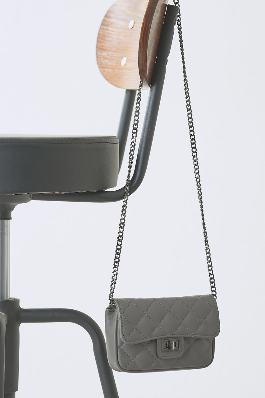 【ウィムガゼット/Whim Gazette】の【Hoaw.】チェーンミニバッグ 人気、トレンドファッション・服の通販 founy(ファニー) 　ファッション　Fashion　レディースファッション　Fashion for Women　バッグ　Bags　アクセサリー　Fashion Accessories　春　Spring　キルティング　Quilted, Quilting　クール　Cool, Chic　シューズ　Shoes, Footwear　チェーン　Chain, Chain Strap　チャーム　Charm, Pendant　ワンポイント　One Point, Statement Accent　おすすめ　Recommended / Our Picks　 other-1|ID: prp329100004890965 ipo3291000000036556637