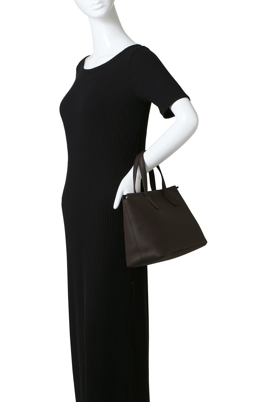 【ザ ロウ/THE ROW】のMARCEL 大人の最旬トレンドファッション＆コーディネート founy(ファウニー) 　ファッション　Fashion　レディースファッション　Fashion for Women　バッグ　Bags　なめらか　Smooth, Silky Texture　スクエア　Square, Square Shape　トレンド　Trend, Trending Now　フォルム　Silhouette, Form　モダン　Modern, Contemporary　other-2|ID: prp329100004890991 ipo3291000000036742752