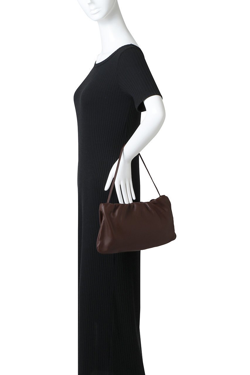 【ザ ロウ/THE ROW】のXL BOURSE 大人の最旬トレンドファッション＆コーディネート founy(ファウニー) 　ファッション　Fashion　レディースファッション　Fashion for Women　バッグ　Bags　ギャザー　Gathered, Ruffled　クラッチ　Clutch, Clutch Bag　スクエア　Square, Square Shape　フォルム　Silhouette, Form　ラップ　Wrap, Wrap Design　other-2|ID: prp329100004891051 ipo3291000000036557524