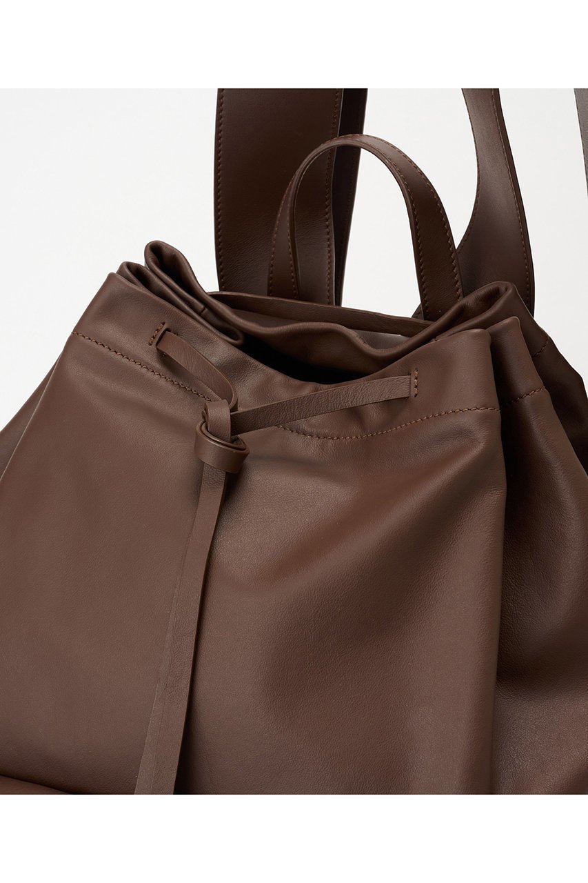 【イアクッチ/IACUCCI】のルーポ BP VITELLO 大人の最旬トレンドファッション＆コーディネート founy(ファウニー) 　ファッション　Fashion　レディースファッション　Fashion for Women　バッグ　Bags　イタリア　Italy　エレガント 上品　Elegant　巾着　Drawstring Bag, Kinchaku　ショルダー　Shoulder, Shoulder Strap　シンプル　Simple, Minimal　なめらか　Smooth, Silky Texture　リュック　Backpack, Rucksack　other-4|ID: prp329100004891066 ipo3291000000036557995