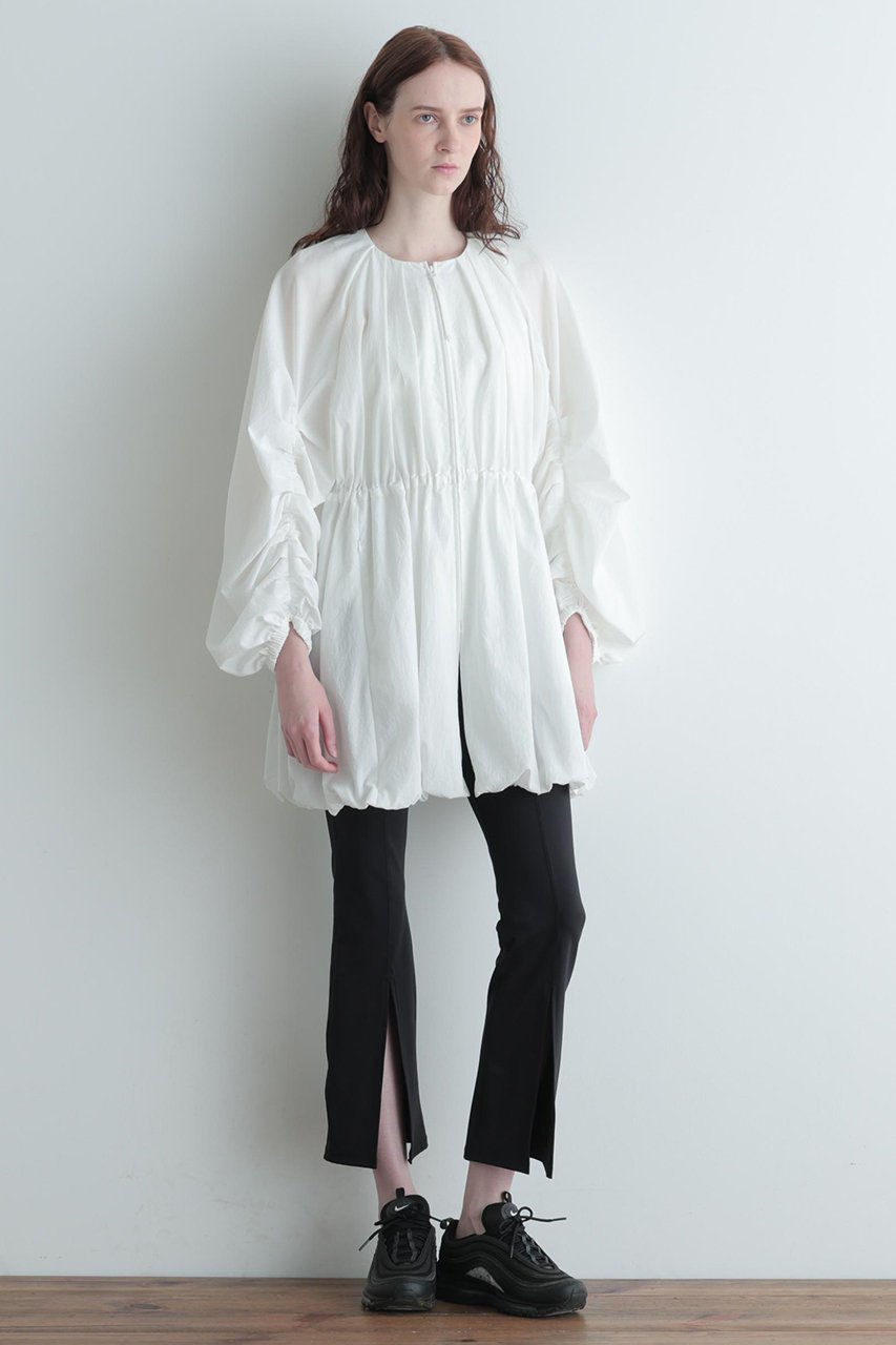 【ル フィル/LE PHIL】の《LE PHIL SPORTS》マイクロドットエアーシャーリングジャケット 人気、トレンドファッション・服の通販 founy(ファニー) ファッション Fashion レディースファッション Fashion for Women アウター Coat / Outerwear Collection レディースジャケット・軽アウター Jackets エアリー Airy Texture ギャザー Gathered, Ruffled ジャケット Jacket, Outerwear ドット Polka Dot, Dot Pattern フォルム Silhouette, Form エレガント 上品 Elegant 夏 Summer 春 Spring S/S・春夏 SS, Spring/Summer, Warm Season 無地 Plain, Solid Color 羽織 Haori, Light Jacket 軽量 Lightweight, Ultra Light other-3|ID: prp329100004892565 ipo3291000000036571573