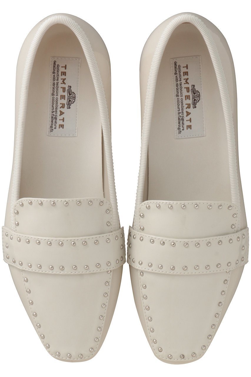 【テンパレイト/TEMPERATE】のSLOAN シルバースタッズ スリッポン(レイン対応) インテリア・キッズ・メンズ・レディースファッション・服の通販 founy(ファニー) 　ファッション　Fashion　レディースファッション　Fashion for Women　エナメル　Patent Leather　クール　Cool, Chic　抗菌　Antibacterial, Bacteria-Resistant　シューズ　Shoes, Footwear　スタッズ　Studs, Metal Accents　ストッキング　Stockings, Sheer Tights　スリッポン　Slip-On, Loafer　ソックス　Socks, Hosiery　フィット　Fit, Slim Fit　ラバー　Rubber, Rubber Sole　レイン　Rain, Rainproof　エレガント 上品　Elegant　アイボリー|ID: prp329100004892710 ipo3291000000036572585