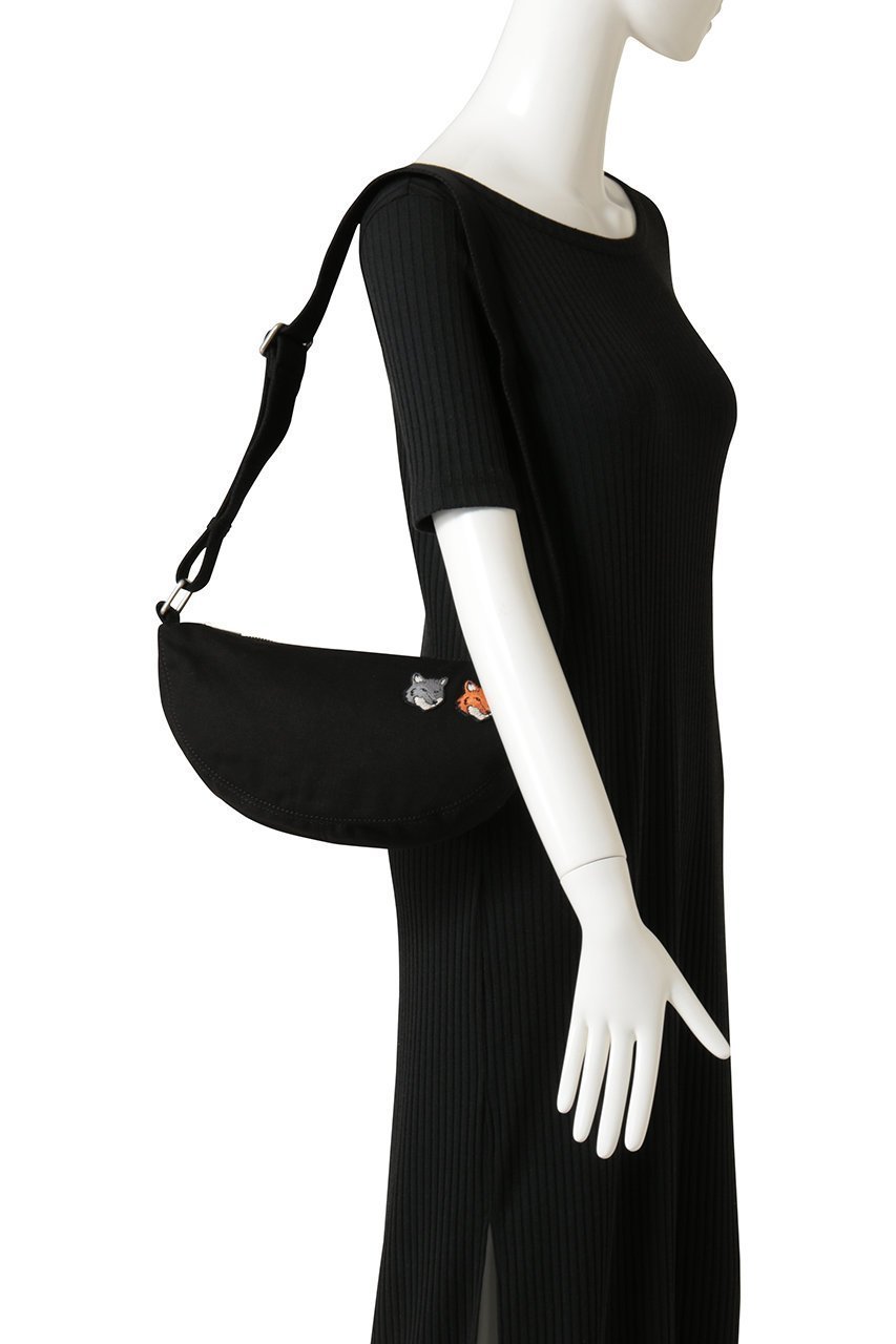 【メゾン キツネ/MAISON KITSUNE】の【UNISEX】DOUBLE FOX HEAD バムバッグ 人気、トレンドファッション・服の通販 founy(ファニー) ファッション Fashion レディースファッション Fashion for Women バッグ Bags ポーチ&ミニバッグ Pouches & Mini Bags ユニセックス Unisex, Genderless ショルダー Shoulder, Shoulder Strap パッチ Patch, Appliqué フォルム Silhouette, Form ラップ Wrap, Wrap Design other-2|ID: prp329100004892848 ipo3291000000036573800