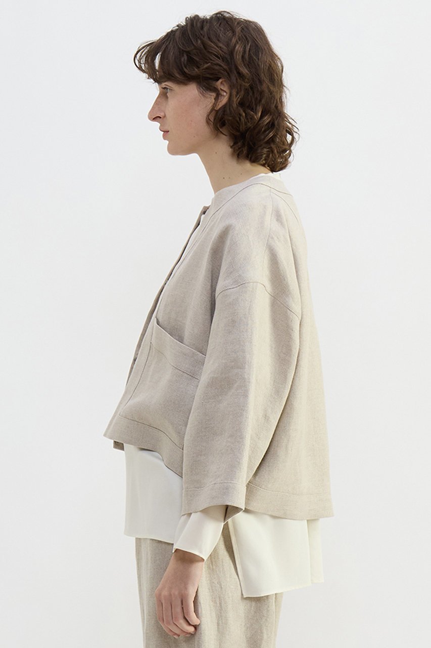 【プレインピープル/PLAIN PEOPLE】のリネンオックスショートジャケット 大人の最旬トレンドファッション＆コーディネート founy(ファウニー) 　ファッション　Fashion　レディースファッション　Fashion for Women　アウター　Coat / Outerwear Collection　レディースジャケット・軽アウター　Jackets　おすすめ　Recommended / Our Picks　ショート　Short, Short Length　シンプル　Simple, Minimal　ジャケット　Jacket, Outerwear　セットアップ　Set-Up, Coordinated Outfit　リネン　Linen, Linen Fabric　再入荷　Restock / Back in Stock　夏　Summer　春　Spring　S/S・春夏　SS, Spring/Summer, Warm Season　other-2|ID: prp329100004892924 ipo3291000000036612032