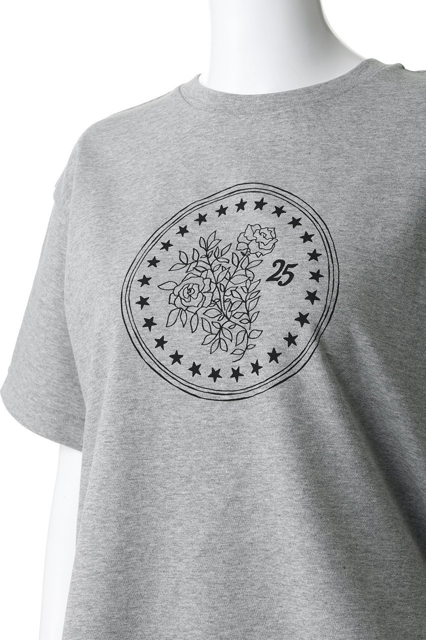 【ティアラ/Tiara】のSHOGO SEKINE 25周年ロゴTシャツ 人気、トレンドファッション・服の通販 founy(ファニー) 　ファッション　Fashion　レディースファッション　Fashion for Women　トップス・カットソー　Cut & Sew Tops　シャツ・ブラウス・オフィスカジュアル　Elegant Blouses & Button-Ups　ロングTシャツ・Tシャツ　Longline T-Shirts & Tees　カットソー・ベーシックTシャツ　Cut-and-Sewn Tops / Stretch Tees & Basics　ショート　Short, Short Length　スリーブ　Sleeve, Long Sleeve / Short Sleeve　プリント　Print, Printed Pattern　モチーフ　Motif, Design Theme　モノトーン　Monotone, Black and White　ラウンド　Round, Round Neck　エレガント 上品　Elegant　人気　Popular, Best Seller　other-5|ID: prp329100004893045 ipo3291000000036575480