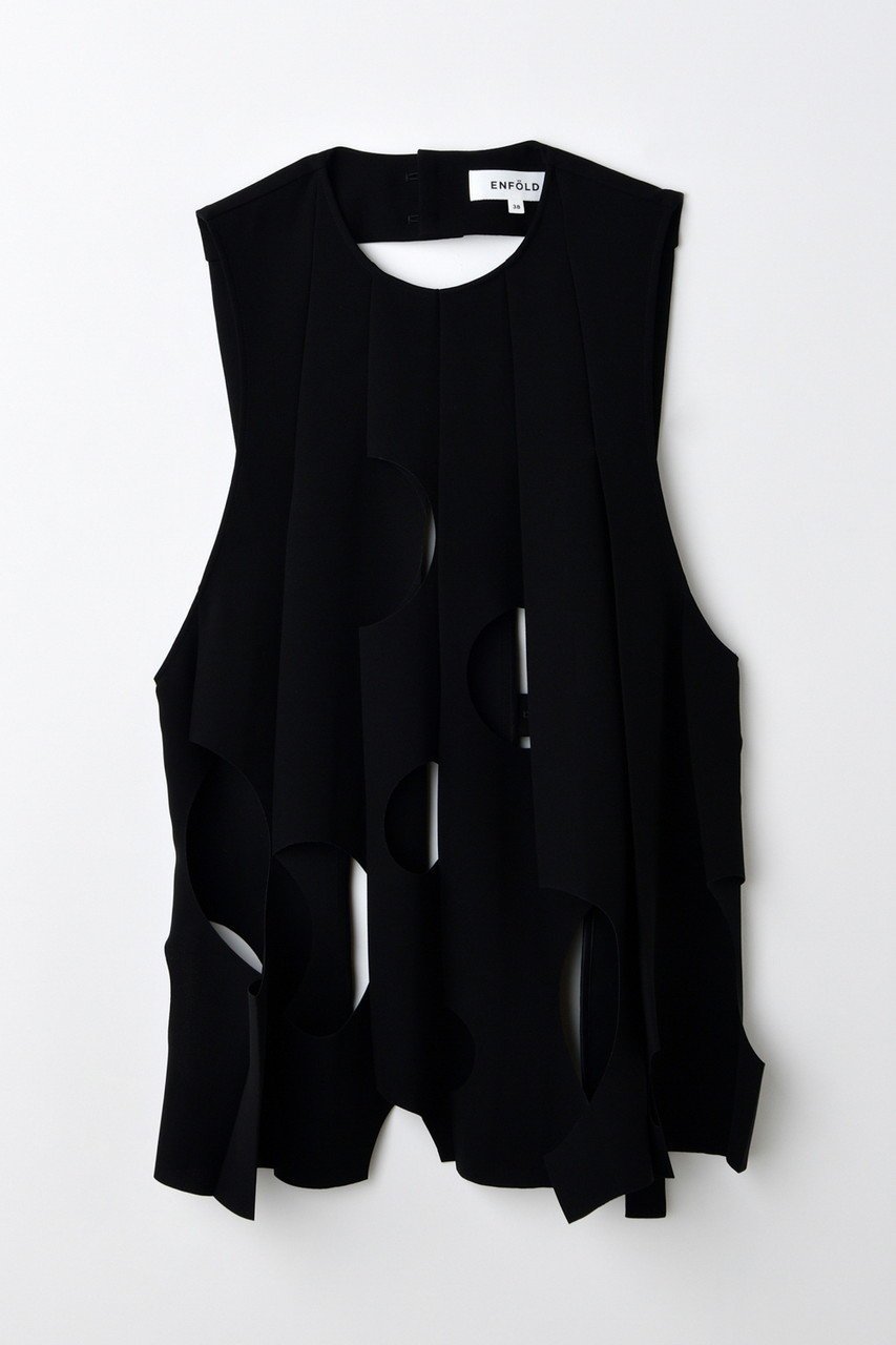【エンフォルド/ENFOLD】のTONE-HOLE VEST/ベスト インテリア・キッズ・メンズ・レディースファッション・服の通販 founy(ファウニー) 　ファッション　Fashion　レディースファッション　Fashion for Women　アウター　Coat / Outerwear Collection　レディースジャケット・軽アウター　Jackets　インナー　Innerwear　ジャケット　Jacket, Outerwear　プリーツ　Pleats, Pleated　ベスト　Vest, Waistcoat　モチーフ　Motif, Design Theme　今季　This Season, Current Season　ブラック|ID: prp329100004893150 ipo3291000000036576365
