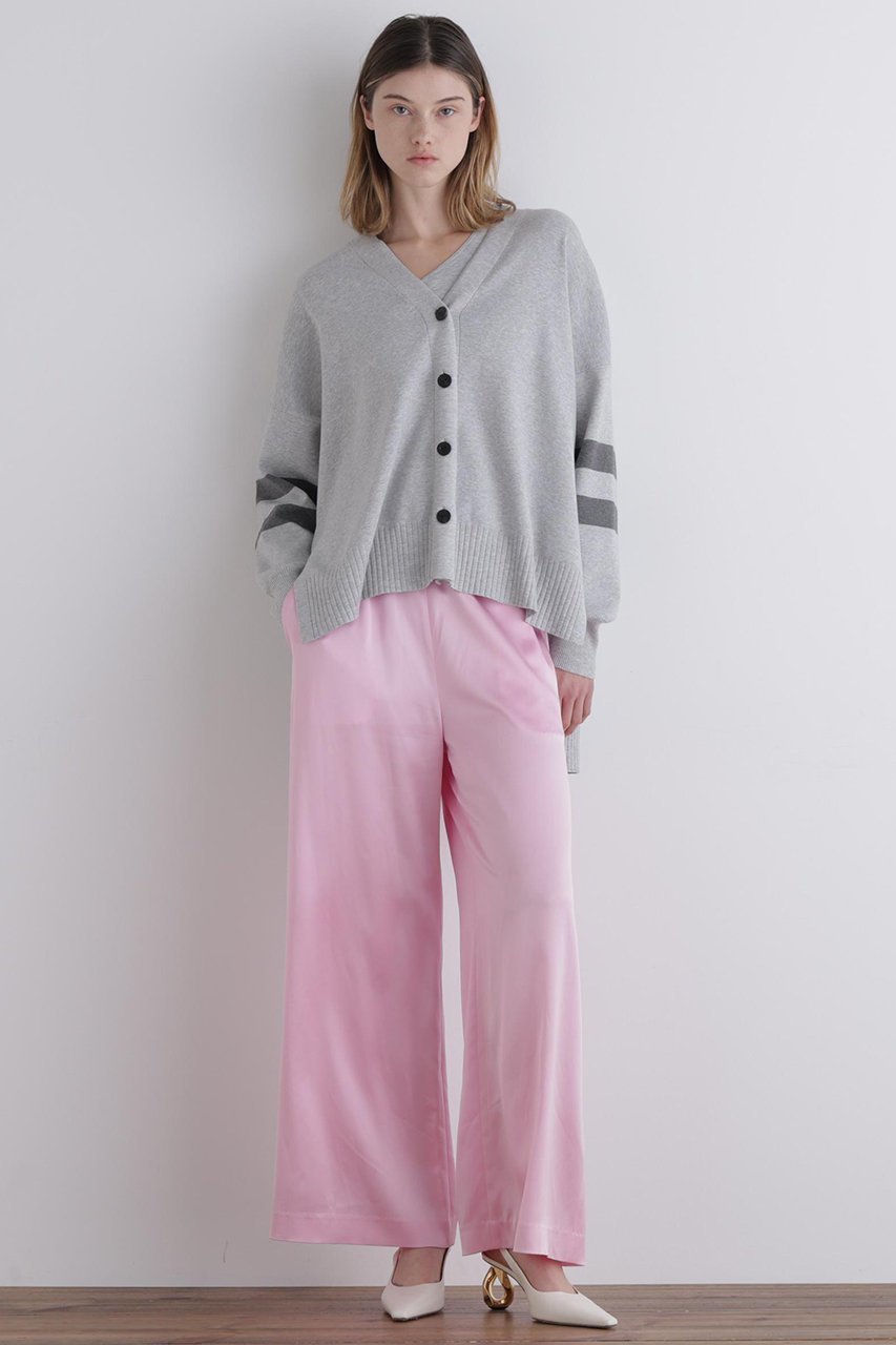 【ル フィル/LE PHIL】のクラシックサテンパンツ 人気、トレンドファッション・服の通販 founy(ファニー) 　ファッション　Fashion　レディースファッション　Fashion for Women　パンツ　Pants & Trousers　サテン　Satin, Glossy Fabric　シンプル　Simple, Minimal　スタンダード　Standard, Basic　ボトム　Bottoms, Lower Wear　モダン　Modern, Contemporary　リラックス　Relax, Relaxed Fit　エレガント 上品　Elegant　other-2|ID: prp329100004893586 ipo3291000000036612319