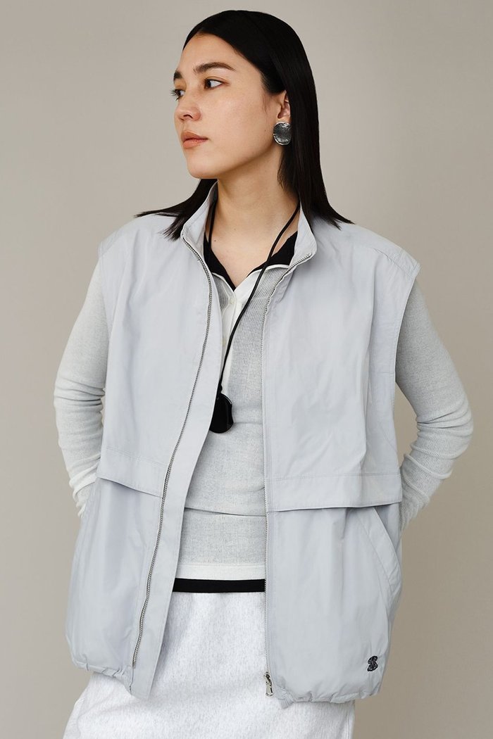 【カオス/Chaos】のドゥウェルベスト インテリア・キッズ・メンズ・レディースファッション・服の通販 founy(ファニー) https://founy.com/ ファッション Fashion レディースファッション Fashion for Women アウター Coat / Outerwear Collection レディースジャケット・軽アウター Jackets ジャケット Jacket, Outerwear スウェット / スエット Sweatshirt, Sweatwear スポーティ Sporty, Casual Athletic タフタ Taffeta, Structured Fabric フォルム Silhouette, Form ベスト Vest, Waistcoat モダン Modern, Contemporary ロング Long, Long-Length 新作・新入荷 New Arrivals / New In |ID: prp329100004893777 ipo3291000000036581312