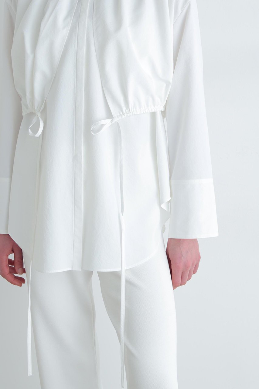 【ル フィル/LE PHIL】のケープカフスブラウス 人気、トレンドファッション・服の通販 founy(ファニー) ファッション Fashion レディースファッション Fashion for Women トップス・カットソー Cut & Sew Tops シャツ・ブラウス・オフィスカジュアル Elegant Blouses & Button-Ups おすすめ Recommended / Our Picks ギャザー Gathered, Ruffled ショート Short, Short Length スリーブ Sleeve, Long Sleeve / Short Sleeve タイプライター Typewriter Fabric, Crisp Cotton ドローコード Drawcord, Drawstring Cord ビッグ Big, Oversized ロング Long, Long-Length ワイド Wide, Wide Fit 再入荷 Restock / Back in Stock other-8|ID: prp329100004893790 ipo3291000000036581417