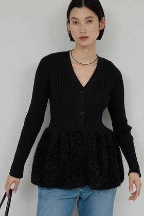 【ガリャルダガランテ/GALLARDAGALANTE】のファンシーペプラムカーデ 人気、トレンドファッション・服の通販 founy(ファニー) ファッション Fashion レディースファッション Fashion for Women トップス・カットソー Cut & Sew Tops ニット Knit Tops & Sweaters カーディガン・羽織り Layered Style Cardigans おすすめ Recommended / Our Picks カーディガン Cardigan, Knitwear ペプラム Peplum, Flared Hem ワイド Wide, Wide Fit エレガント 上品 Elegant |ID:prp329100004893822