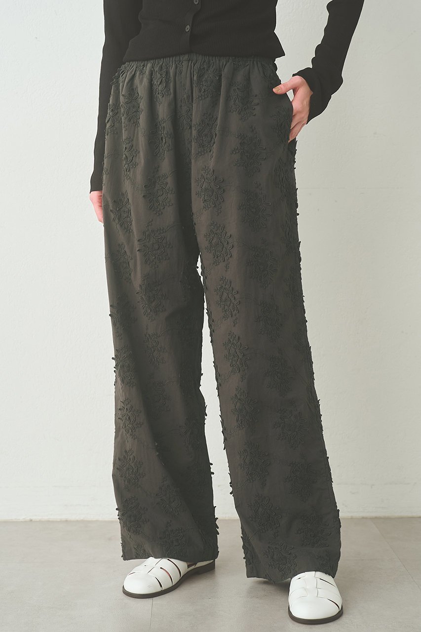 【ウィムガゼット/Whim Gazette】の3D刺繍パンツ 大人の最旬トレンドファッション＆コーディネート founy(ファウニー) 　ファッション　Fashion　レディースファッション　Fashion for Women　パンツ　Pants & Trousers　クール　Cool, Chic　シンプル　Simple, Minimal　バランス　Balance, Style Balance　リラックス　Relax, Relaxed Fit　レース　Lace, Lace Fabric　エレガント 上品　Elegant　other-5|ID: prp329100004893991 ipo3291000000037237876