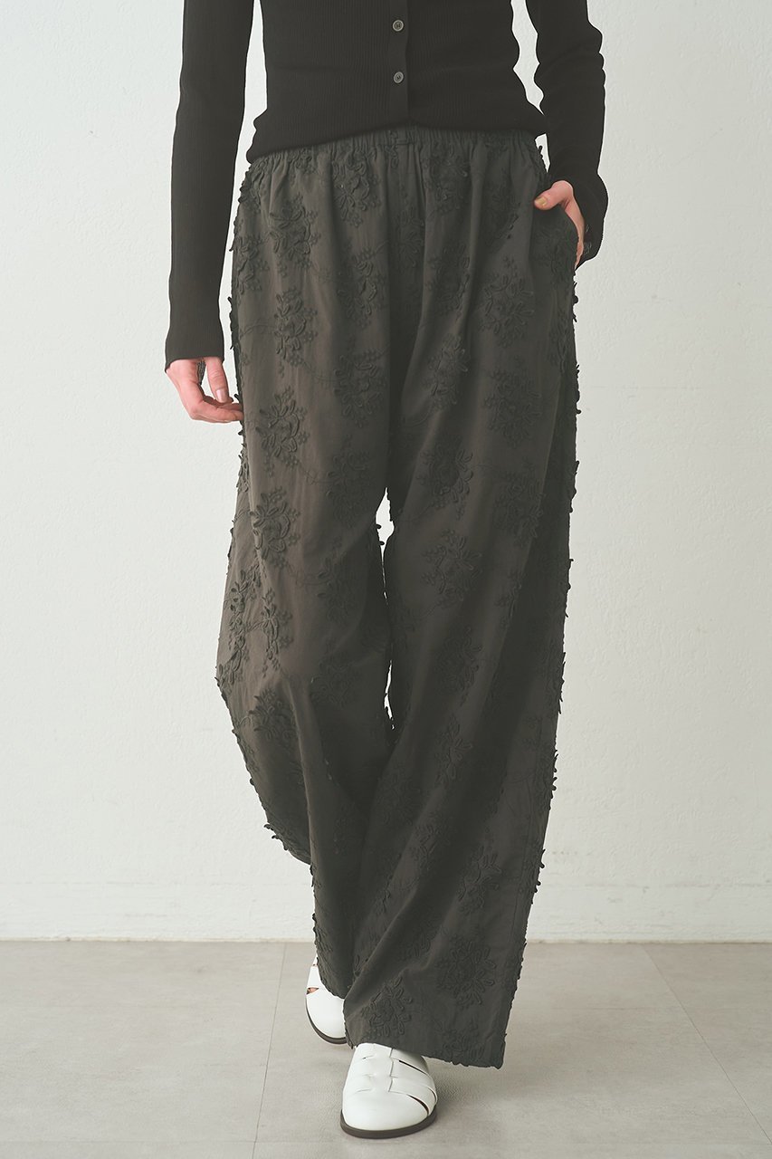 【ウィムガゼット/Whim Gazette】の3D刺繍パンツ 大人の最旬トレンドファッション＆コーディネート founy(ファウニー) 　ファッション　Fashion　レディースファッション　Fashion for Women　パンツ　Pants & Trousers　クール　Cool, Chic　シンプル　Simple, Minimal　バランス　Balance, Style Balance　リラックス　Relax, Relaxed Fit　レース　Lace, Lace Fabric　エレガント 上品　Elegant　other-6|ID: prp329100004893991 ipo3291000000037237877