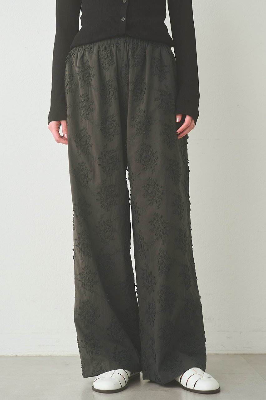 【ウィムガゼット/Whim Gazette】の3D刺繍パンツ 大人の最旬トレンドファッション＆コーディネート founy(ファウニー) 　ファッション　Fashion　レディースファッション　Fashion for Women　パンツ　Pants & Trousers　クール　Cool, Chic　シンプル　Simple, Minimal　バランス　Balance, Style Balance　リラックス　Relax, Relaxed Fit　レース　Lace, Lace Fabric　エレガント 上品　Elegant　other-7|ID: prp329100004893991 ipo3291000000037237878
