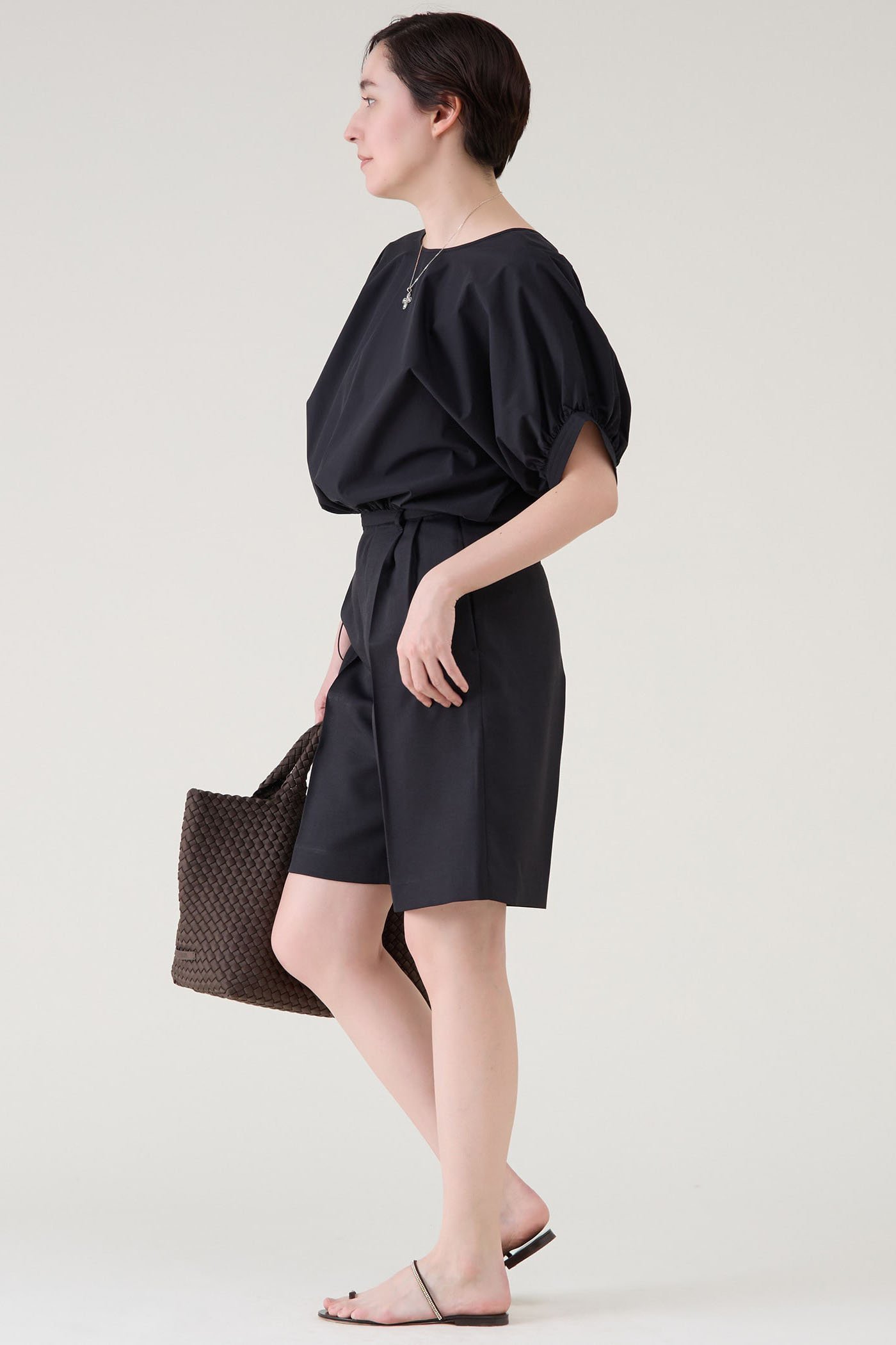 【マルティニーク/martinique】のツイルショートパンツ 人気、トレンドファッション・服の通販 founy(ファニー) 　ファッション　Fashion　レディースファッション　Fashion for Women　パンツ　Pants & Trousers　ショートパンツ・ハーフパンツ　High-Waisted & Relaxed Shorts　おすすめ　Recommended / Our Picks　クラシック　Classic, Timeless Style　ショート　Short, Short Length　ツイル　Twist, Twisted Detail　other-5|ID: prp329100004894048 ipo3291000000036893799