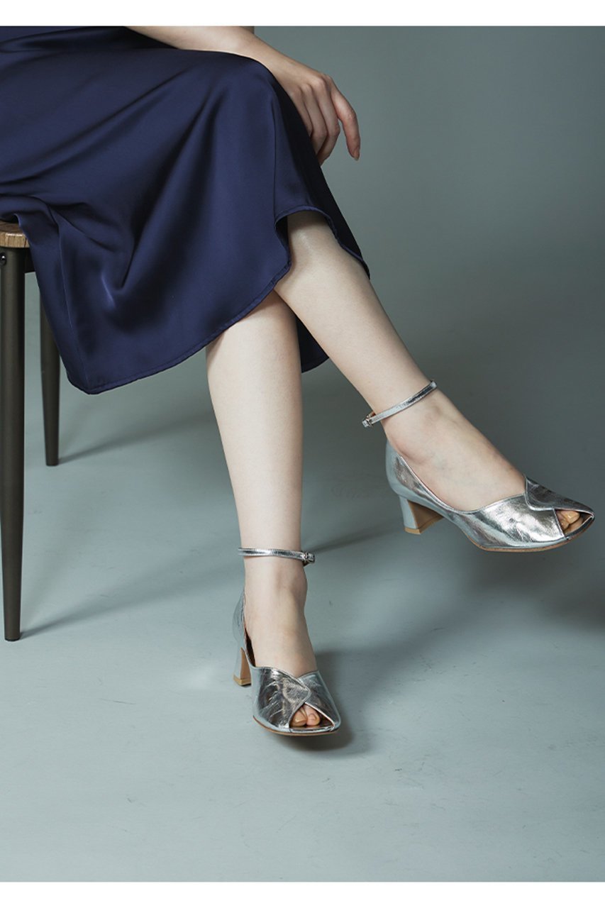 【リュニック エ モア/L'unique et moi】のPetal アンクルストラップオープントゥパンプス 人気、トレンドファッション・服の通販 founy(ファニー) ファッション Fashion レディースファッション Fashion for Women オープントゥ Open Toe Shoes クラシック Classic, Timeless Style ソックス Socks, Hosiery タイツ Tights, Legwear フロント Front, Front Design レトロ Retro, Vintage Style other-2|ID: prp329100004894061 ipo3291000000036583370