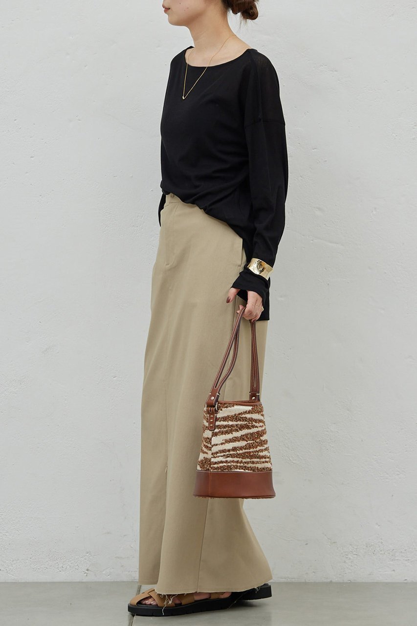 【ガリャルダガランテ/GALLARDAGALANTE】の【La nature linge】オーバーシアーロンT 人気、トレンドファッション・服の通販 founy(ファニー) ファッション Fashion レディースファッション Fashion for Women トップス・カットソー Cut & Sew Tops シャツ・ブラウス・オフィスカジュアル Elegant Blouses & Button-Ups ロングTシャツ・Tシャツ Longline T-Shirts & Tees カットソー・ベーシックTシャツ Cut-and-Sewn Tops / Stretch Tees & Basics シアー Sheer, See-Through スリット Slit, Slit Detail スリーブ Sleeve, Long Sleeve / Short Sleeve バランス Balance, Style Balance ロング Long, Long-Length other-7|ID: prp329100004894086 ipo3291000000036583779