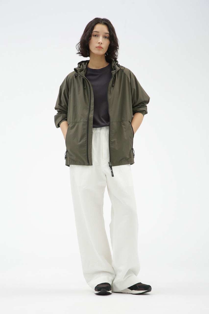 【マーガレットハウエル/MARGARET HOWELL】のLIGHTWEIGHT NYLON POPLIN BLOUSON 大人の最旬トレンドファッション＆コーディネート founy(ファウニー) 　ファッション　Fashion　レディースファッション　Fashion for Women　アウター　Coat / Outerwear Collection　レディースジャケット・軽アウター　Jackets　ブルゾンジャケット・スポーティアウター　Blouson Jackets　コレクション　Collection, Seasonal Line　ジャケット　Jacket, Outerwear　バランス　Balance, Style Balance　ブルゾン　Blouson, Bomber Jacket　ポケット　Pocket, Pocket Detail　マーガレット　Marguerite, Daisy Pattern　モダン　Modern, Contemporary　リラックス　Relax, Relaxed Fit　軽量　Lightweight, Ultra Light　other-3|ID: prp329100004894089 ipo3291000000037239213