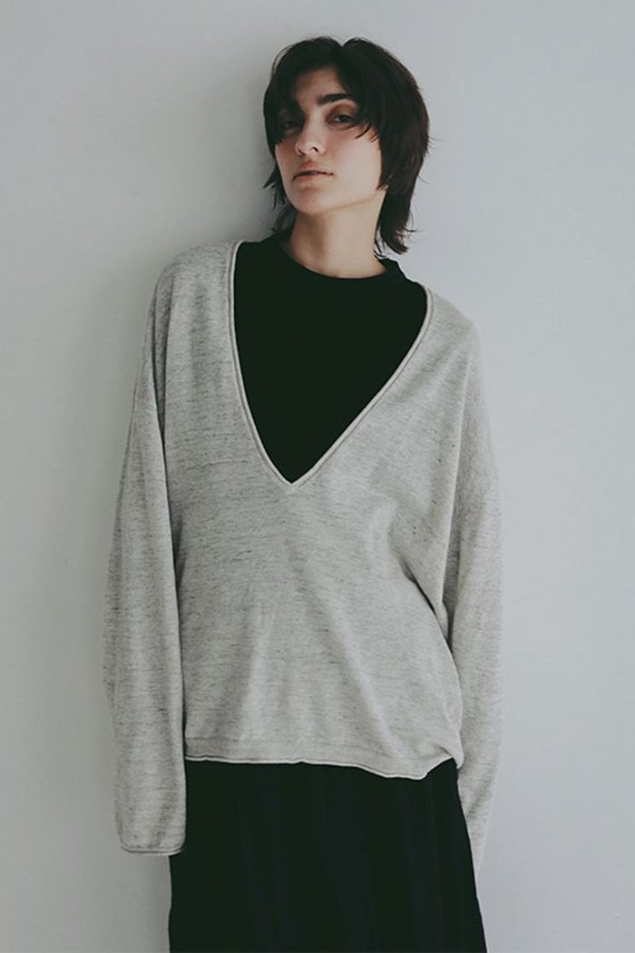 【エトレトウキョウ/ETRE TOKYO】のコットンリネンハイゲージネックニットプルオーバー インテリア・キッズ・メンズ・レディースファッション・服の通販 founy(ファニー) https://founy.com/ ファッション Fashion レディースファッション Fashion for Women トップス・カットソー Cut & Sew Tops ニット Knit Tops & Sweaters カジュアルプルオーバー・ニットトップス Pullovers & Knit Tops / Casual Pullovers インナー Innerwear 今季 This Season, Current Season シンプル Simple, Minimal スリーブ Sleeve, Long Sleeve / Short Sleeve タンク Tank Top, Sleeveless Top メランジ Melange, Mixed Yarn リネン Linen, Linen Fabric リラックス Relax, Relaxed Fit おすすめ Recommended / Our Picks エレガント 上品 Elegant |ID: prp329100004894176 ipo3291000000036584621