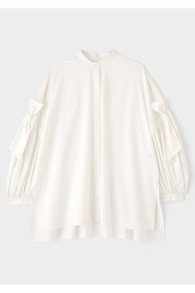 【ル フィル/LE PHIL】のSOLOTEXブロードリボンブラウス 人気、トレンドファッション・服の通販 founy(ファニー) ファッション Fashion レディースファッション Fashion for Women トップス・カットソー Cut & Sew Tops シャツ・ブラウス・オフィスカジュアル Elegant Blouses & Button-Ups クッション Cushion, Throw Pillow シンプル Simple, Minimal ストレッチ Stretch, Stretchy Fabric スリーブ Sleeve, Long Sleeve / Short Sleeve ドレープ Drape, Draping Fabric 定番 Standard, Basic Item バランス Balance, Style Balance ビッグ Big, Oversized フェミニン Feminine, Girly フォルム Silhouette, Form フロント Front, Front Design ミックス Mix, Mixed Style リボン Ribbon, Bow リラックス Relax, Relaxed Fit ロング Long, Long-Length 再入荷 Restock / Back in Stock |ID:prp329100004894221