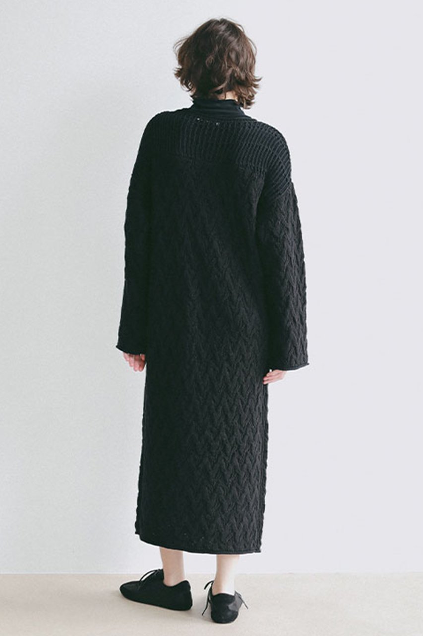 【エトレトウキョウ/ETRE TOKYO】のコードヤーンケーブルニットワンピース 人気、トレンドファッション・服の通販 founy(ファニー) 　ファッション　Fashion　レディースファッション　Fashion for Women　ワンピース　Dresses　ニットワンピース　Knit Dresses　チュニック　Tunic Tops & Dresses　おすすめ　Recommended / Our Picks　シューズ　Shoes, Footwear　チュニック　Tunic, Long Top　デコルテ　Décolleté, Neckline　デニム　Denim, Jeans Material　フラット　Flat, Flat Shoes　ロング　Long, Long-Length　ワイド　Wide, Wide Fit　エレガント 上品　Elegant　春　Spring　透かし　Cut-Out, Lacework　other-3|ID: prp329100004894699 ipo3291000000036589677