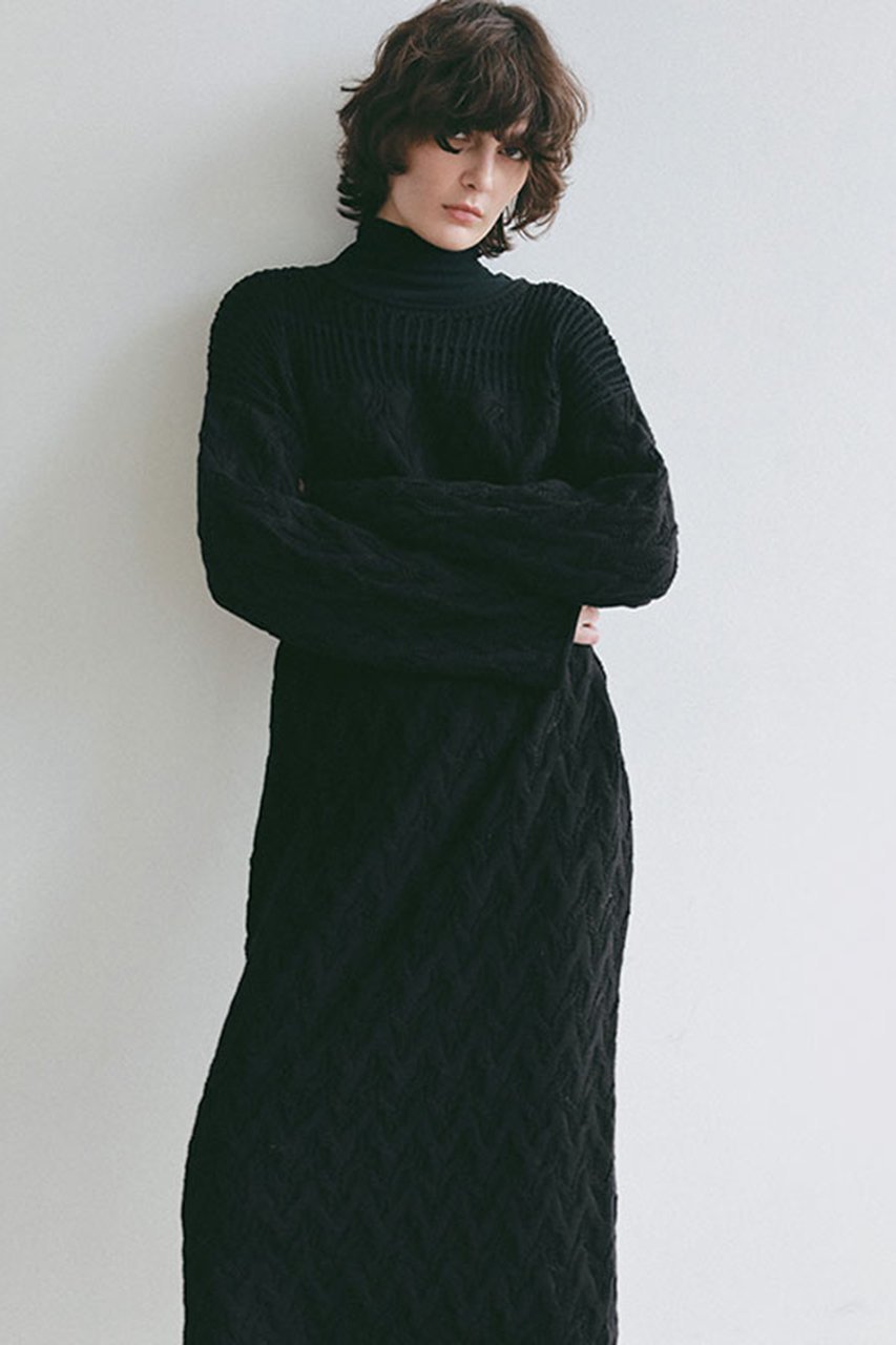 【エトレトウキョウ/ETRE TOKYO】のコードヤーンケーブルニットワンピース 人気、トレンドファッション・服の通販 founy(ファニー) 　ファッション　Fashion　レディースファッション　Fashion for Women　ワンピース　Dresses　ニットワンピース　Knit Dresses　チュニック　Tunic Tops & Dresses　おすすめ　Recommended / Our Picks　シューズ　Shoes, Footwear　チュニック　Tunic, Long Top　デコルテ　Décolleté, Neckline　デニム　Denim, Jeans Material　フラット　Flat, Flat Shoes　ロング　Long, Long-Length　ワイド　Wide, Wide Fit　エレガント 上品　Elegant　春　Spring　透かし　Cut-Out, Lacework　other-4|ID: prp329100004894699 ipo3291000000036589678