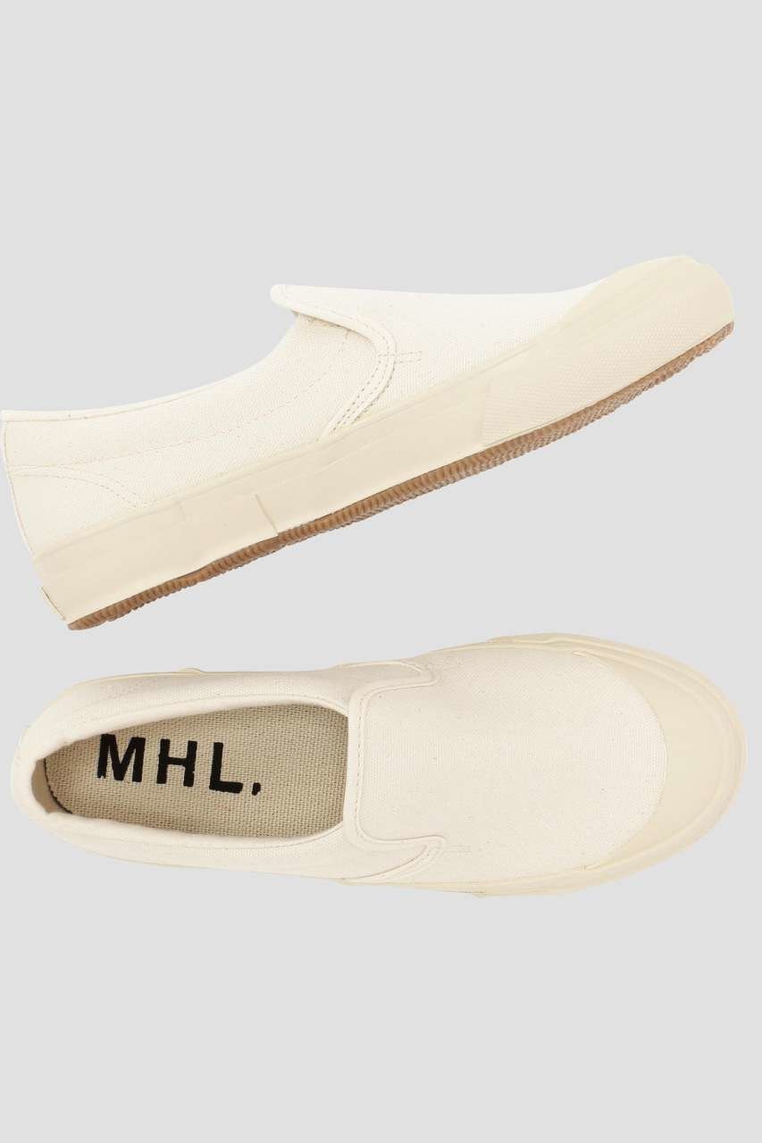 【マーガレットハウエル/MARGARET HOWELL】のCOTTON CANVAS SLIP-ON SHOES インテリア・キッズ・メンズ・レディースファッション・服の通販 founy(ファウニー) ファッション Fashion レディースファッション Fashion for Women キャンバス Canvas, Canvas Fabric シェイプ Shape, Slim Fit シューズ Shoes, Footwear バランス Balance, Style Balance フォルム Silhouette, Form フラット Flat, Flat Shoes メンズ Men's, Menswear モダン Modern, Contemporary ベージュ|ID: prp329100004894826 ipo3291000000036931406