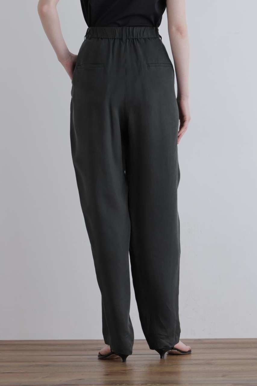 【ル フィル/LE PHIL】のキュプラツイルカーブパンツ 人気、トレンドファッション・服の通販 founy(ファニー) ファッション Fashion レディースファッション Fashion for Women パンツ Pants & Trousers おすすめ Recommended / Our Picks キュプラ Cupro, Eco Fabric スタンダード Standard, Basic ツイル Twist, Twisted Detail トレンド Trend, Trending Now ドレープ Drape, Draping Fabric 今季 This Season, Current Season 新作・新入荷 New Arrivals / New In other-5|ID: prp329100004894936 ipo3291000000036615737