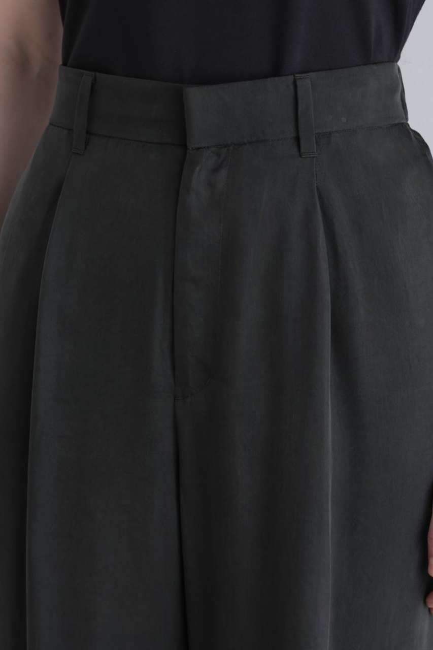 【ル フィル/LE PHIL】のキュプラツイルカーブパンツ 人気、トレンドファッション・服の通販 founy(ファニー) ファッション Fashion レディースファッション Fashion for Women パンツ Pants & Trousers おすすめ Recommended / Our Picks キュプラ Cupro, Eco Fabric スタンダード Standard, Basic ツイル Twist, Twisted Detail トレンド Trend, Trending Now ドレープ Drape, Draping Fabric 今季 This Season, Current Season 新作・新入荷 New Arrivals / New In other-6|ID: prp329100004894936 ipo3291000000036615739