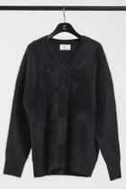 【プルミエ アロンディスモン/1er Arrondissement】のFOXカシミアVネックプルオーバー 人気、トレンドファッション・服の通販 founy(ファニー) ファッション Fashion レディースファッション Fashion for Women トップス・カットソー Cut & Sew Tops ニット Knit Tops & Sweaters カジュアルプルオーバー・ニットトップス Pullovers & Knit Tops / Casual Pullovers Vネックトップス V-Neck Tops / V-Cut Neckline Shirts 2025年 2025 2025-2026秋冬・A/W Autumn/Winter 2025–26 AW25–26 デコルテ Décolleté, Neckline フェミニン Feminine, Girly フォックス Fox, Fox Fur エレガント 上品 Elegant 別注 Limited Edition, Custom Order thumbnail ブラック|ID: prp329100004894976 ipo3291000000036592370