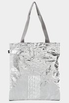 【ル フィル/LE PHIL】の《LE PHIL SPORTS》スーベニアトート 人気、トレンドファッション・服の通販 founy(ファニー) ファッション Fashion レディースファッション Fashion for Women バッグ Bags スポーツウェア Functional & Stylish Sportswear スポーツバッグ・ジム用ポーチ・バックパック Gym Bag / Sports Backpack / Pouch for Training シルバー Silver, Metallic Silver メタリック Metallic, Shiny Finish thumbnail シルバー|ID: prp329100004894988 ipo3291000000036592525