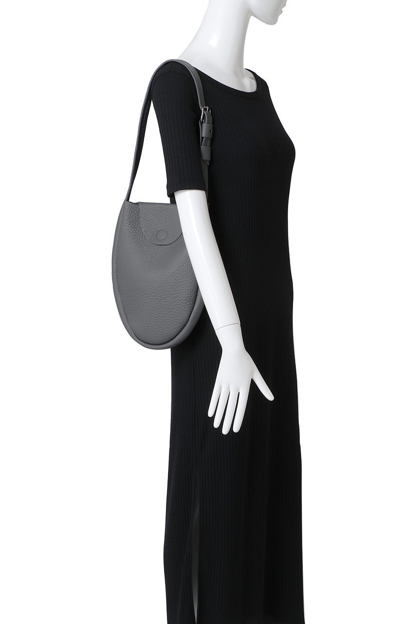 【プレインピープル/PLAIN PEOPLE】の【frrry】106 PEBBLE バッグ 大人の最旬トレンドファッション＆コーディネート founy(ファウニー) 　ファッション　Fashion　レディースファッション　Fashion for Women　バッグ　Bags　シェイプ　Shape, Slim Fit　スタイリッシュ　Stylish, Fashionable　フラップ　Flap, Flap Pocket　マグネット　Magnet, Magnetic Closure　モダン　Modern, Contemporary　other-2|ID: prp329100004895206 ipo3291000000036595357