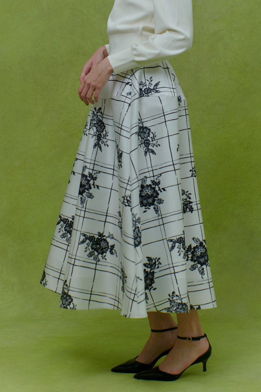 【アルアバイル/allureville】の【LOULOU WILLOUGHBY】SILK CO フラワーチェックスカート 大人の最旬トレンドファッション＆コーディネート founy(ファウニー) 　ファッション　Fashion　レディースファッション　Fashion for Women　スカート　Skirts　ロングスカート　Long Skirts / Maxi & Midi Skirts　イタリア　Italy　フレア　Flare, Flared　モノトーン　Monotone, Black and White　レース　Lace, Lace Fabric　ロング　Long, Long-Length　エレガント 上品　Elegant　other-6|ID: prp329100004895212 ipo3291000000036924267