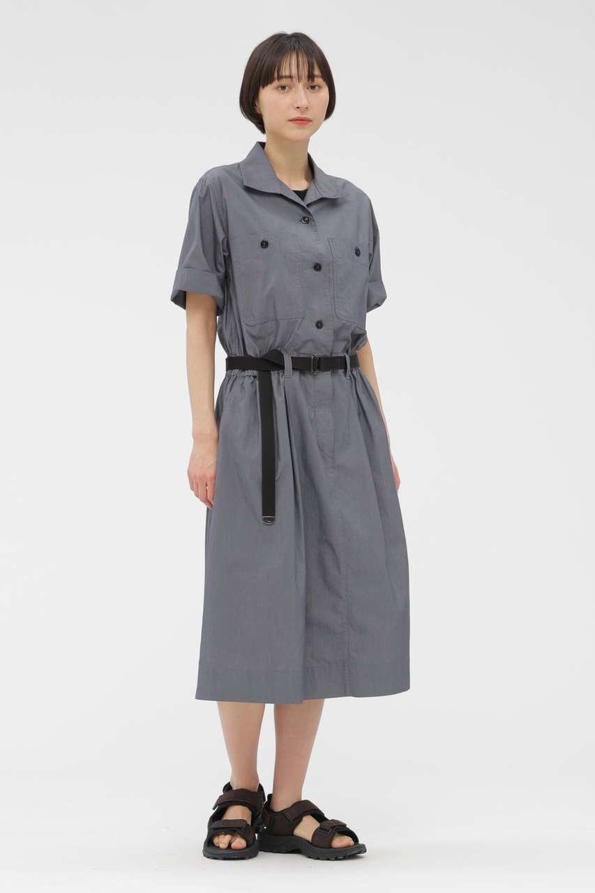 【マーガレットハウエル/MARGARET HOWELL】のSUPERLIGHT COTTON NYLON DRESS インテリア・キッズ・メンズ・レディースファッション・服の通販 founy(ファウニー) 　ファッション　Fashion　レディースファッション　Fashion for Women　トップス・カットソー　Cut & Sew Tops　シャツ・ブラウス・オフィスカジュアル　Elegant Blouses & Button-Ups　ワンピース　Dresses　フォーマル・パーティードレス・結婚式用ドレス　Elegant & Casual Dresses　ギャザー　Gathered, Ruffled　シャンブレー　Chambray, Denim-Like Fabric　スクエア　Square, Square Shape　スリーブ　Sleeve, Long Sleeve / Short Sleeve　ダブル　Double, Double-Breasted　ドレス　Dress, One-Piece　ブラウジング　Blouson Silhouette, Cinched Waist　ポケット　Pocket, Pocket Detail　ループ　Loop, Loop Knit　ロング　Long, Long-Length　ワッシャー　Washer, Crinkled Finish　夏　Summer　グレー|ID: prp329100004895356 ipo3291000000036879328