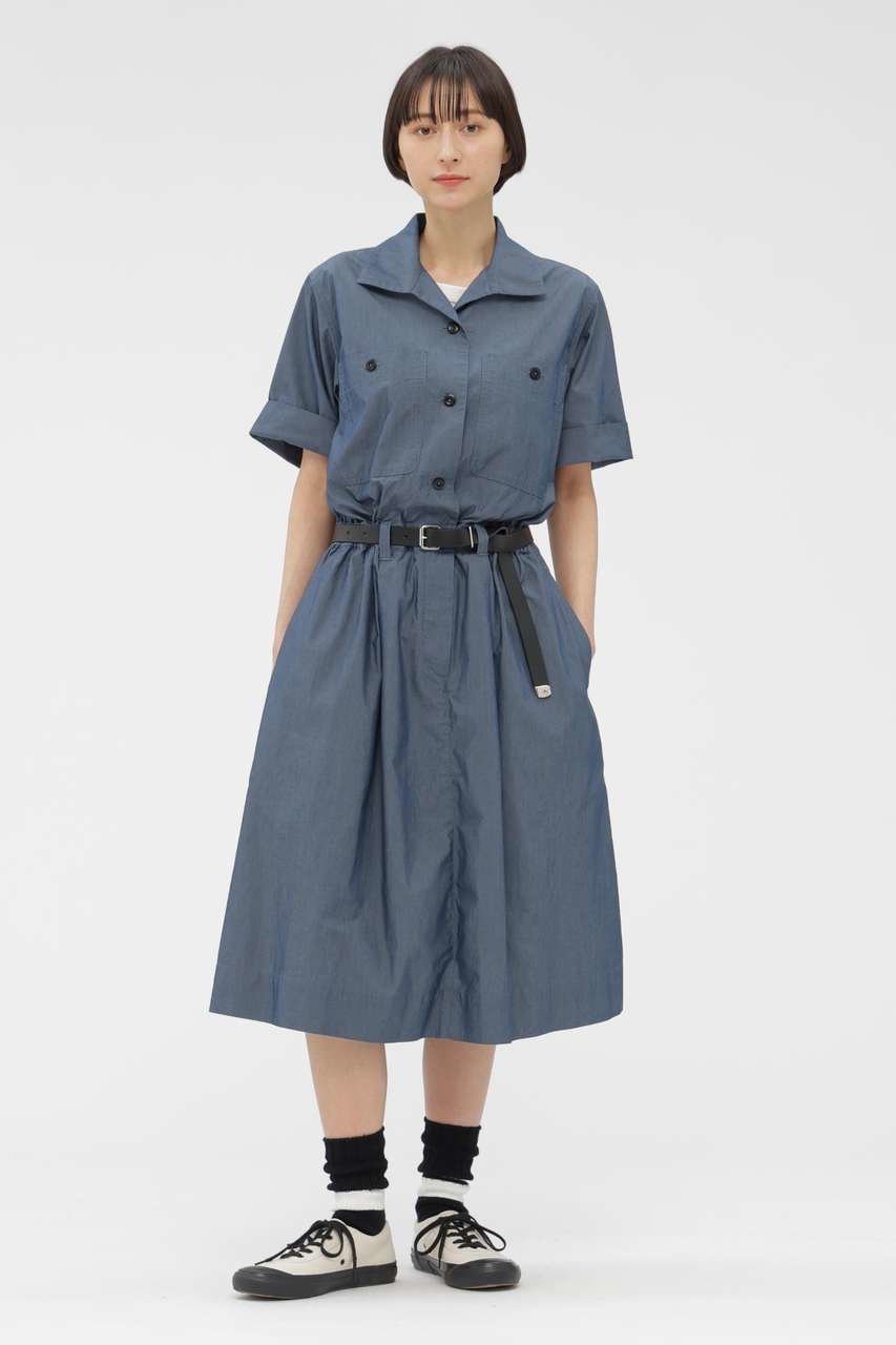 【マーガレットハウエル/MARGARET HOWELL】のSUPERLIGHT COTTON NYLON DRESS インテリア・キッズ・メンズ・レディースファッション・服の通販 founy(ファウニー) 　ファッション　Fashion　レディースファッション　Fashion for Women　トップス・カットソー　Cut & Sew Tops　シャツ・ブラウス・オフィスカジュアル　Elegant Blouses & Button-Ups　ワンピース　Dresses　フォーマル・パーティードレス・結婚式用ドレス　Elegant & Casual Dresses　ギャザー　Gathered, Ruffled　シャンブレー　Chambray, Denim-Like Fabric　スクエア　Square, Square Shape　スリーブ　Sleeve, Long Sleeve / Short Sleeve　ダブル　Double, Double-Breasted　ドレス　Dress, One-Piece　ブラウジング　Blouson Silhouette, Cinched Waist　ポケット　Pocket, Pocket Detail　ループ　Loop, Loop Knit　ロング　Long, Long-Length　ワッシャー　Washer, Crinkled Finish　夏　Summer　ブルー|ID: prp329100004895356 ipo3291000000036879329