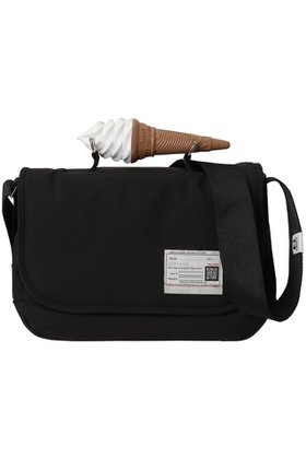 【メゾン ミハラヤスヒロ/Maison MIHARA YASUHIRO】の【UNISEX】SOFTSERV ショルダーバッグ 人気、トレンドファッション・服の通販 founy(ファニー) ファッション Fashion レディースファッション Fashion for Women バッグ Bags ユニセックス Unisex, Genderless おすすめ Recommended / Our Picks モチーフ Motif, Design Theme ワーク Workwear, Utility Style 旅行 Travel |ID:prp329100004895386